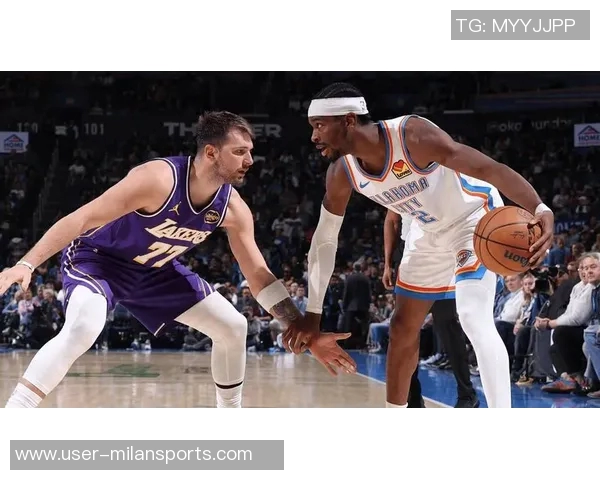 雷迪克称东契奇与里夫斯表现出色令黄蜂防守面临巨大压力